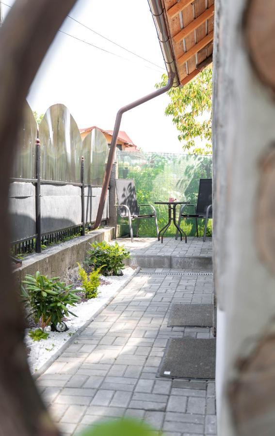 La Fanar Guesthouse Curtea De Arges Exterior photo